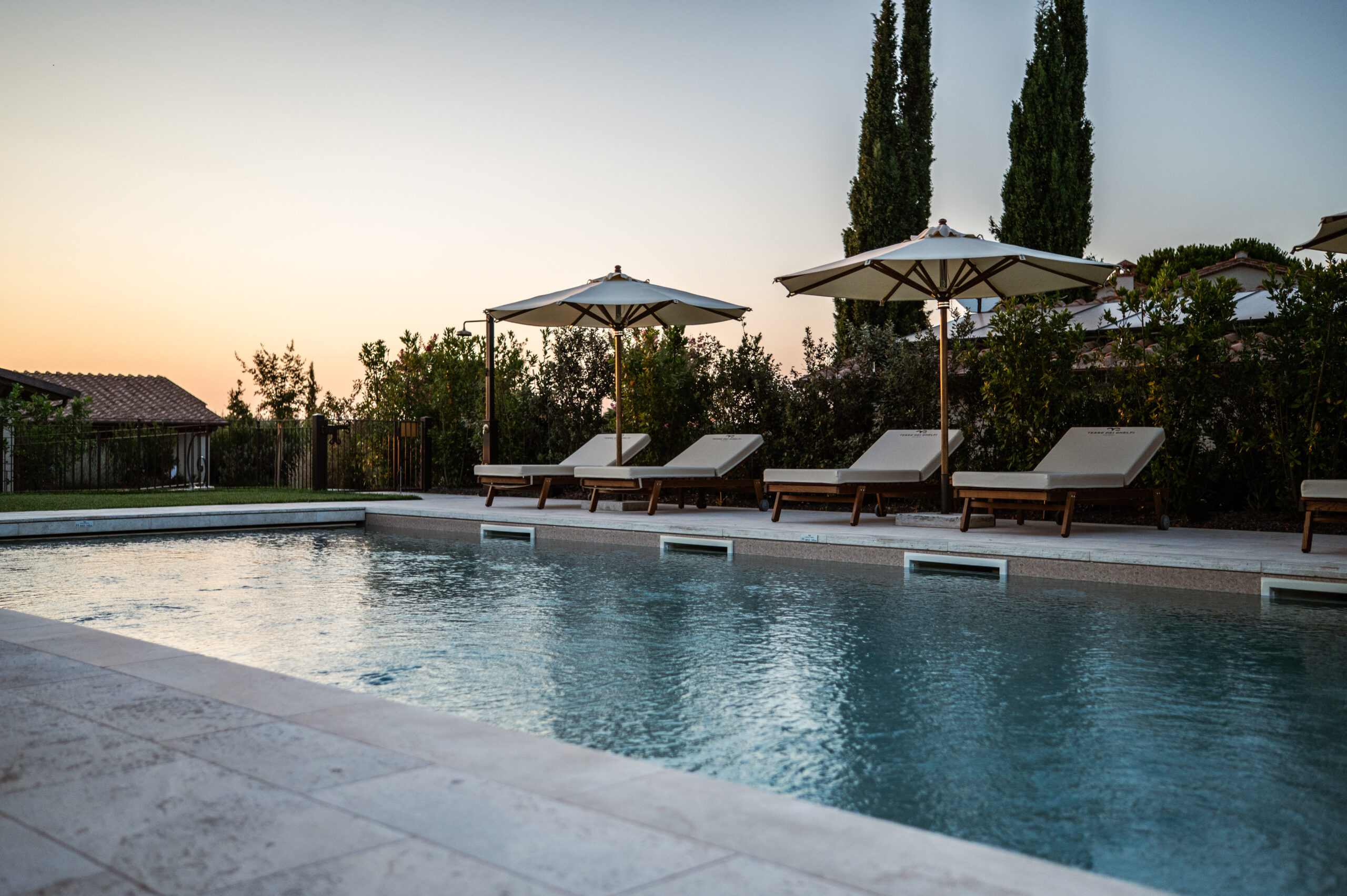 Beheizter Pool in Terre dei Ghelfi luxus-aparthotel toskana